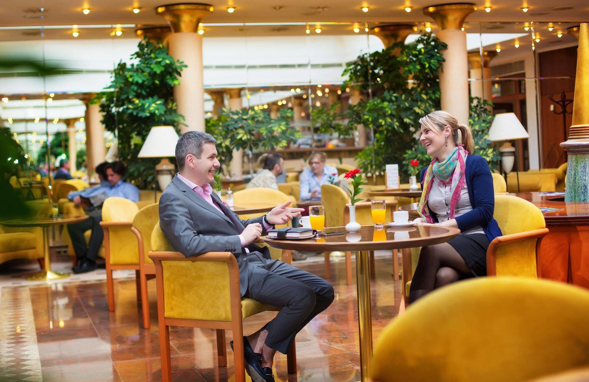 Galerie Royale Otel Prag Dış mekan fotoğraf