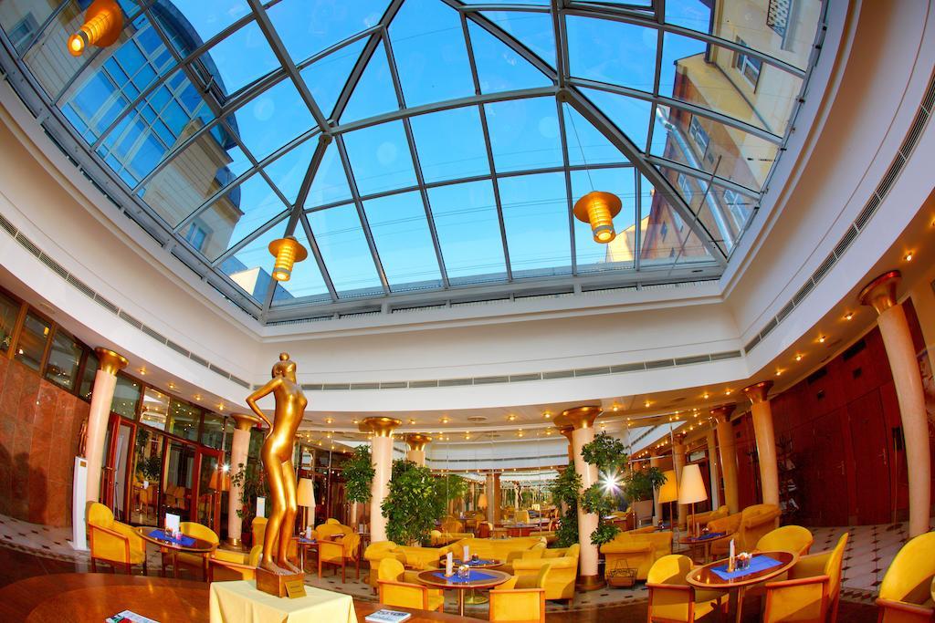 Galerie Royale Otel Prag Dış mekan fotoğraf